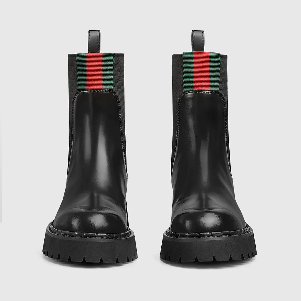 Boot With Web