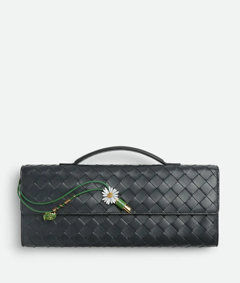 Andiamo Clutch