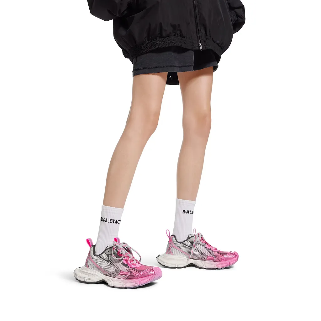 3Xl Toe Spray Sneaker