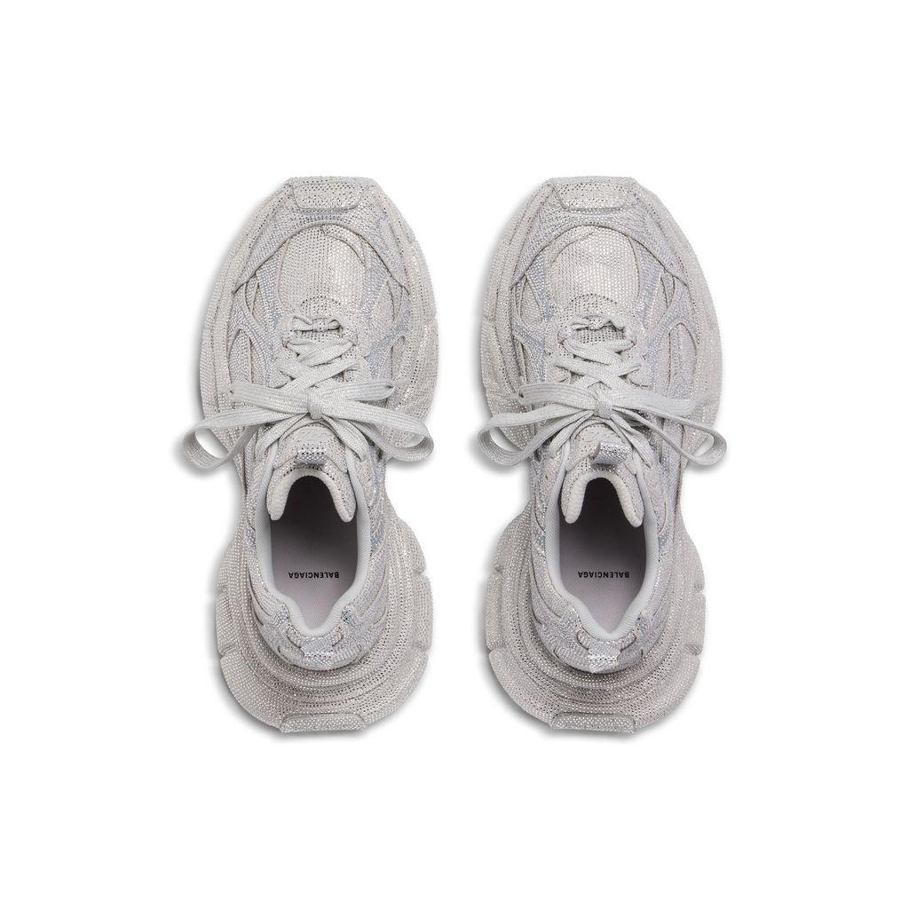 3XL Sneaker With Rhinestones