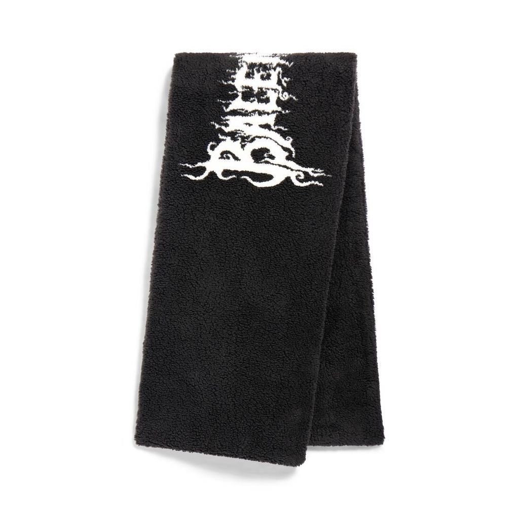 DIY Metal Outline Scarf