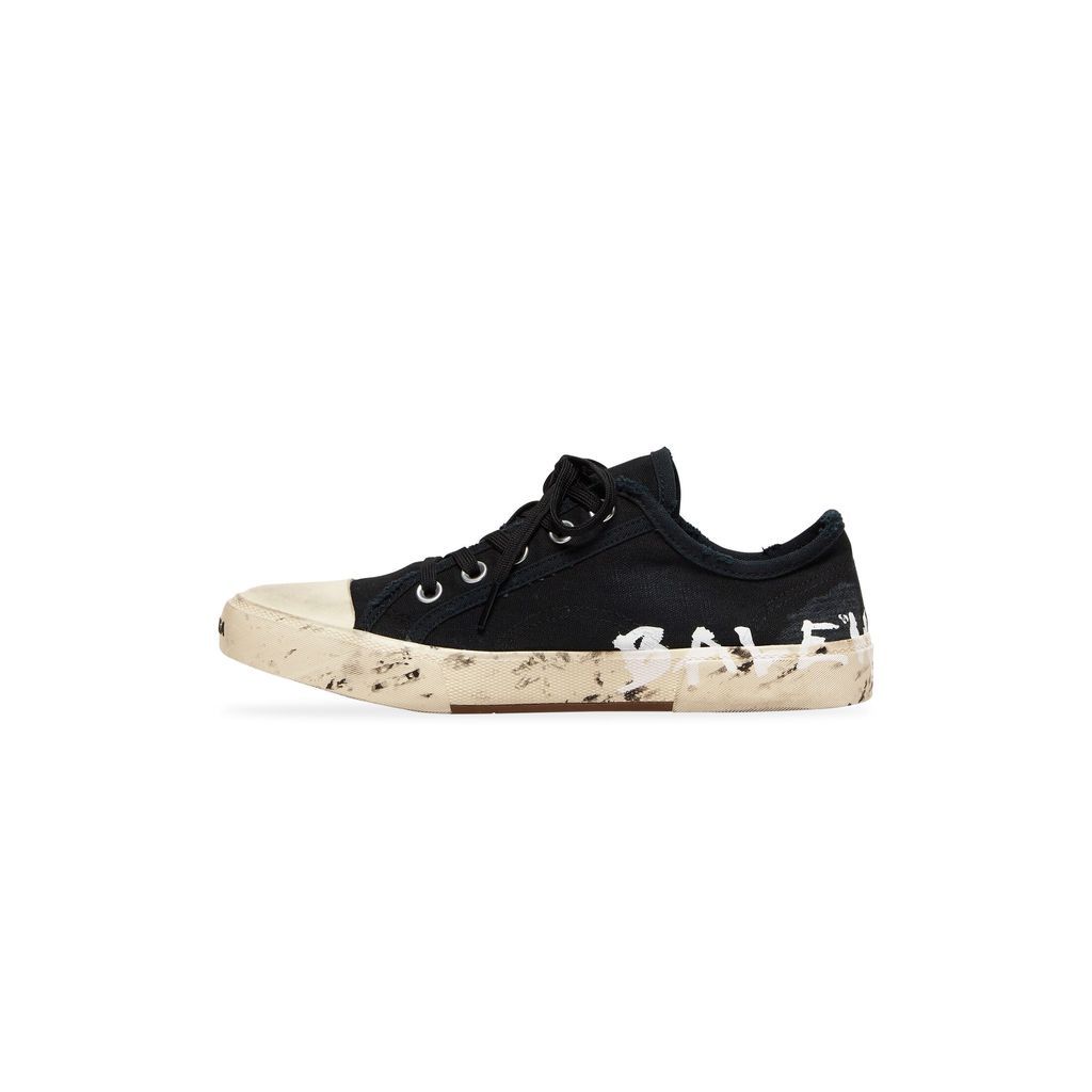 Paris Low Top Graffiti Sneaker