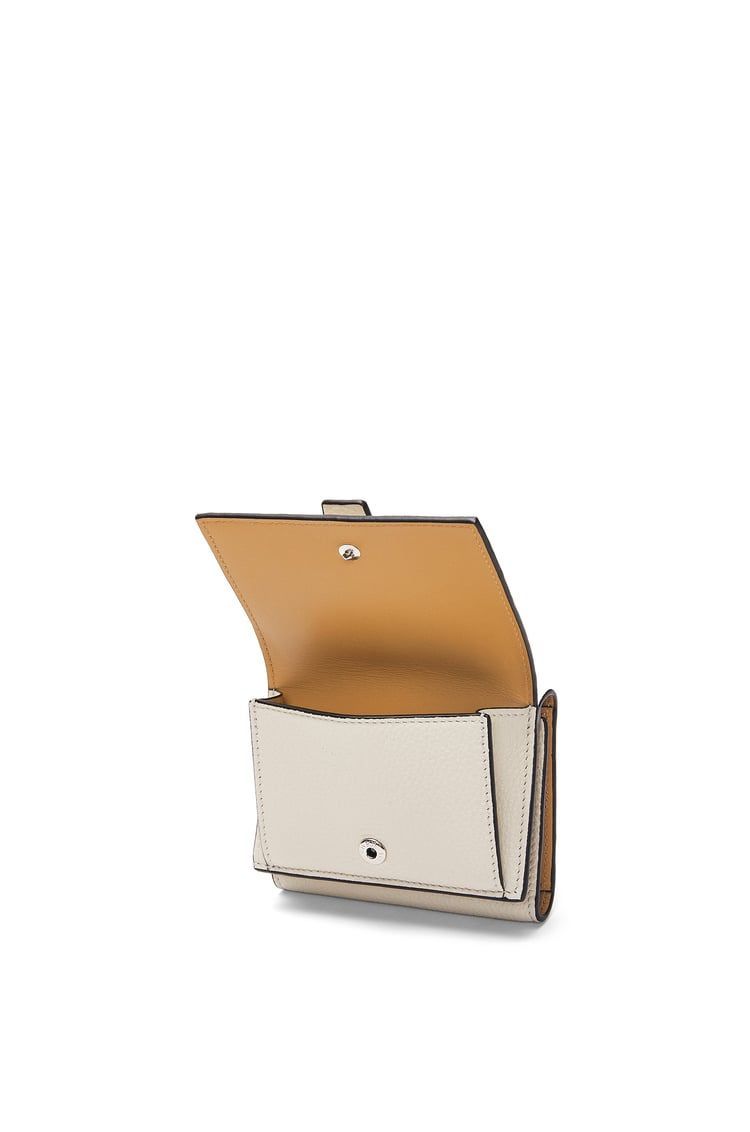 Trifold wallet in soft grained calfskin