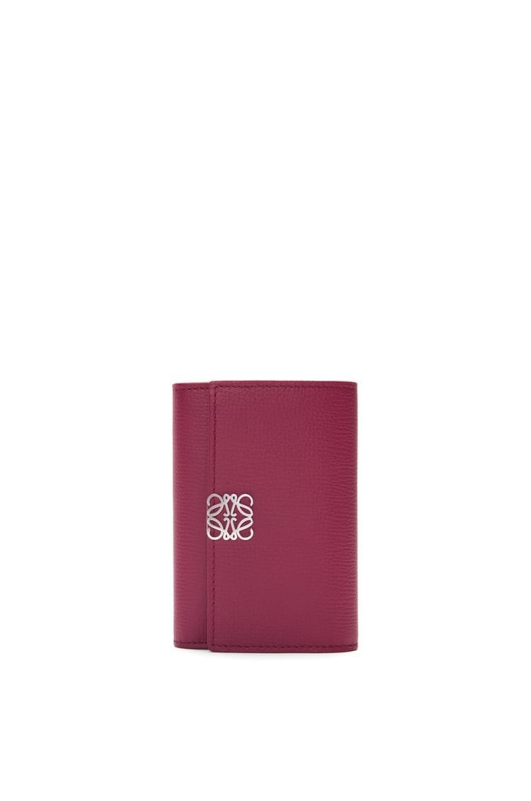 Anagram small vertical wallet in pebble grain calfskin