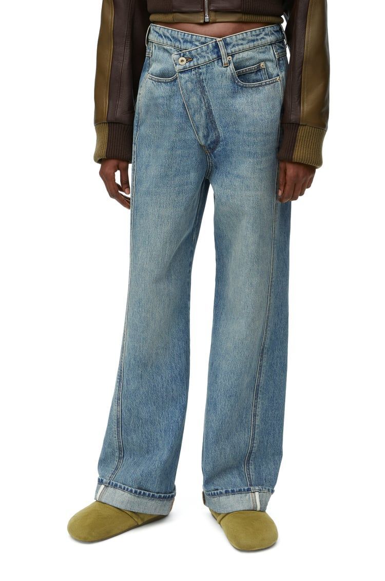Deconstructed jeans in denim