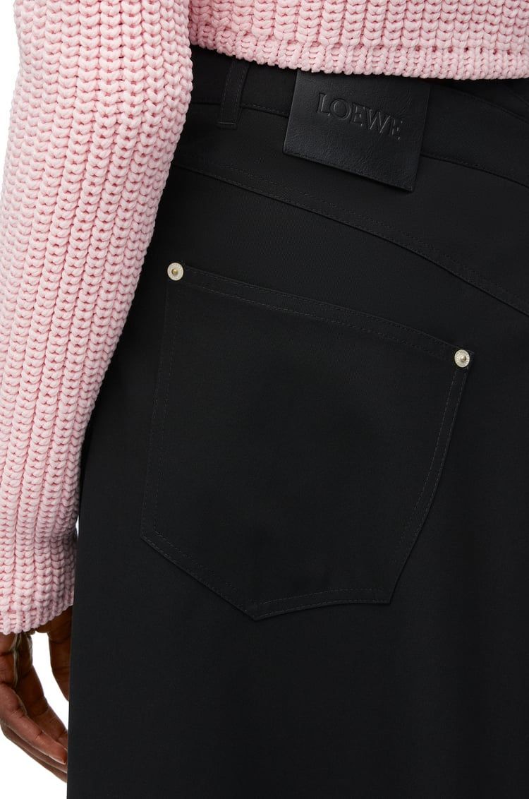 Asymmetric skirt in cotton