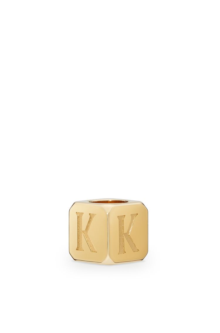 Small dice in metal