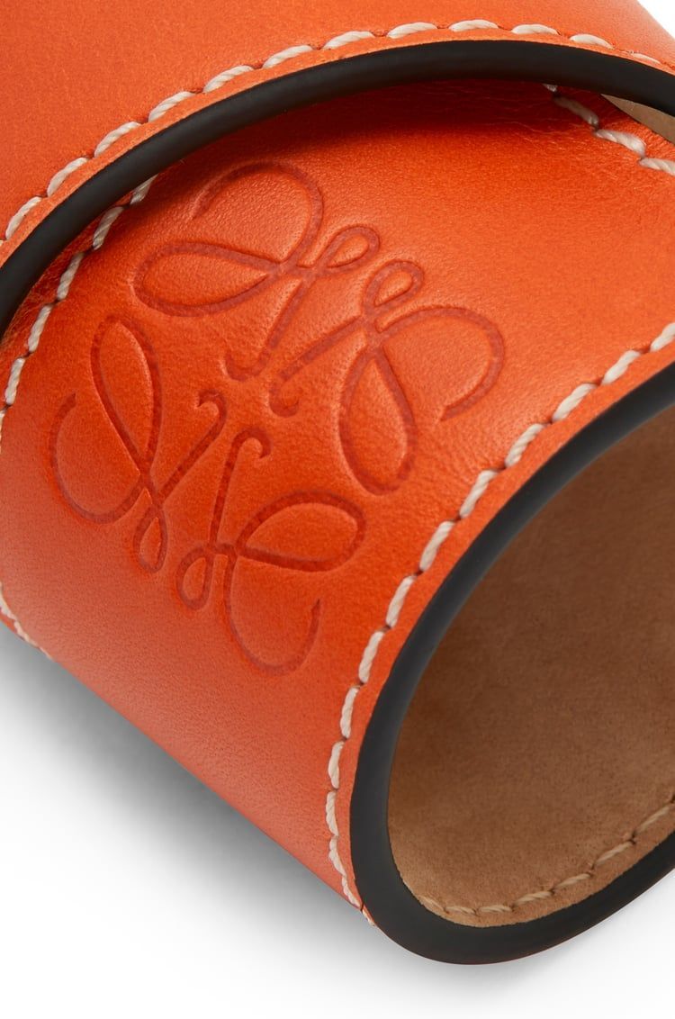 Slap bracelet in calfskin