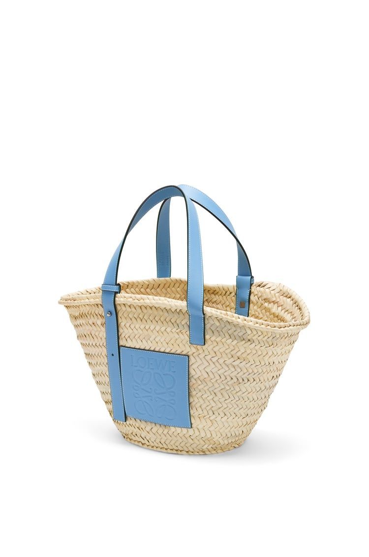 Basket bag in palm leaf and calfskin