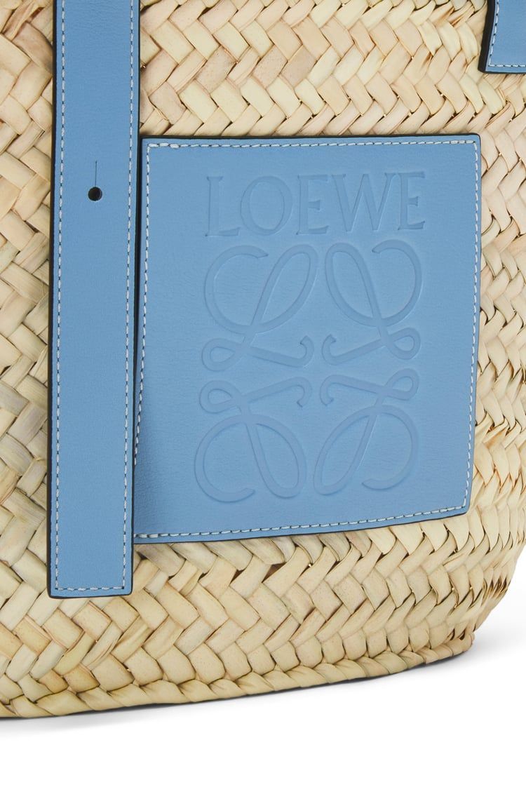 Basket bag in palm leaf and calfskin