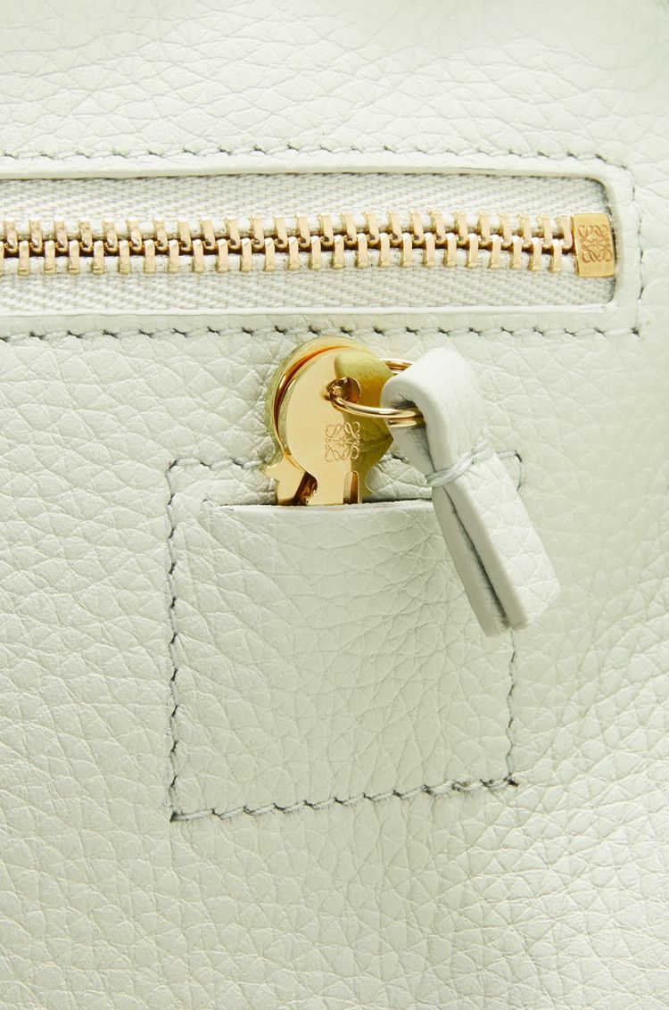 Amazona 23 bag in soft grained calfskin