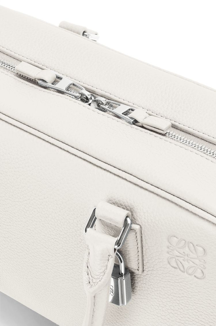 Amazona 23 bag in soft grained calfskin