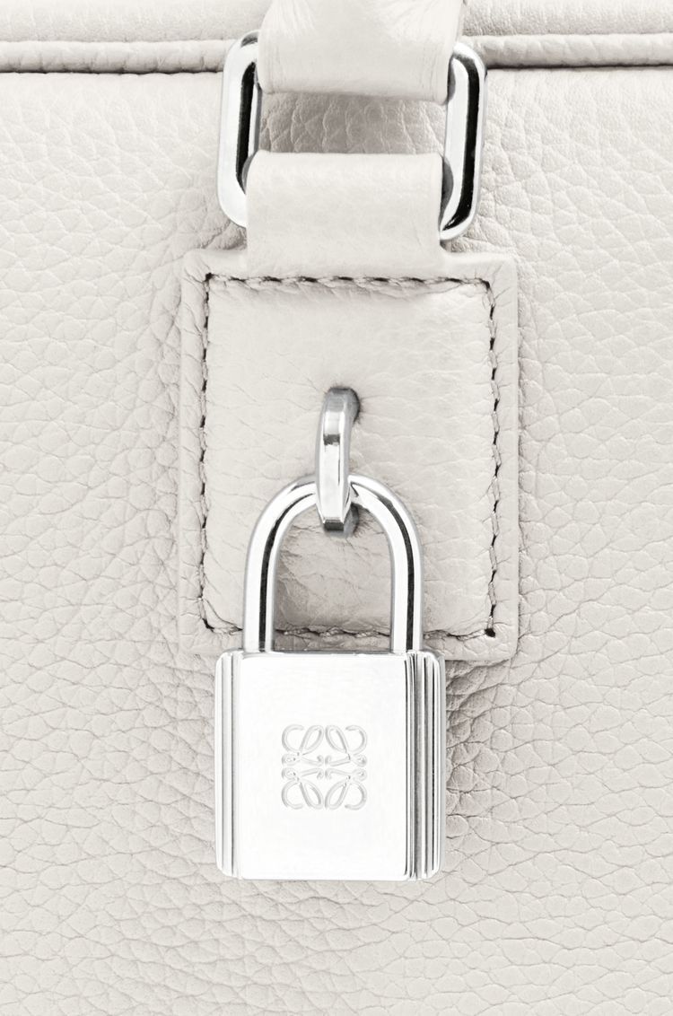 Amazona 23 bag in soft grained calfskin