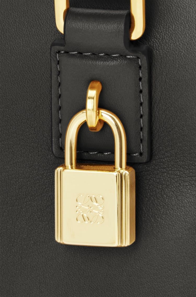 Amazona 16 Square bag in nappa calfskin