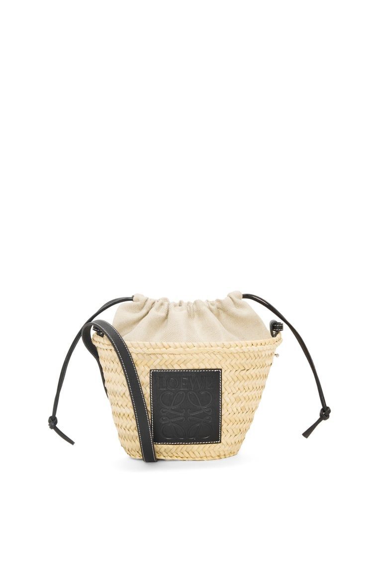 Drawstring bucket bag in palm leaf and calfskin