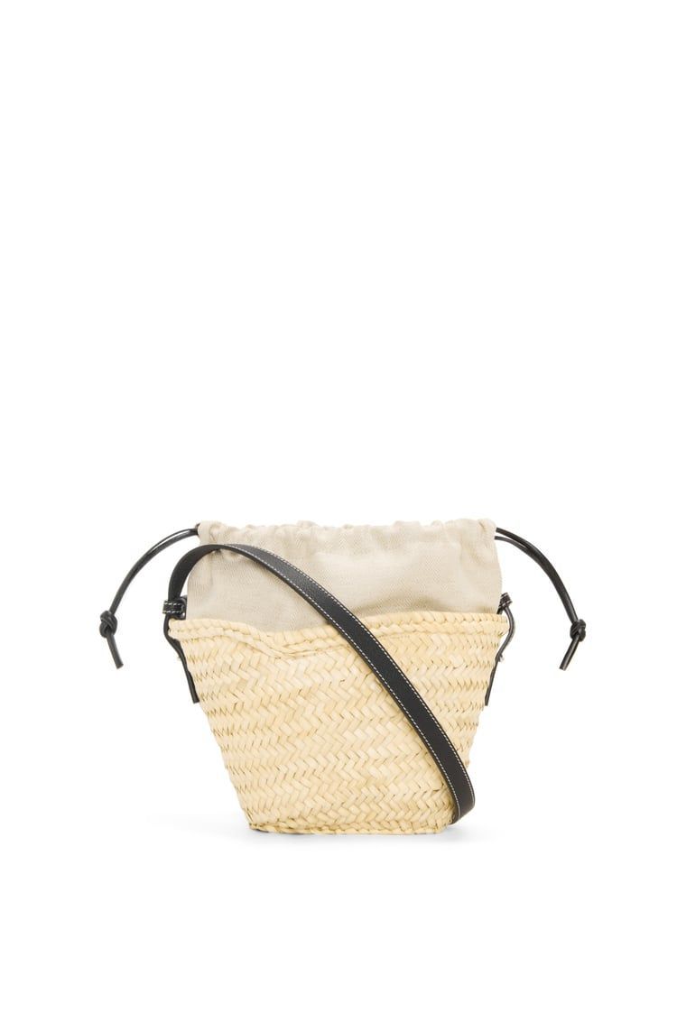 Drawstring bucket bag in palm leaf and calfskin
