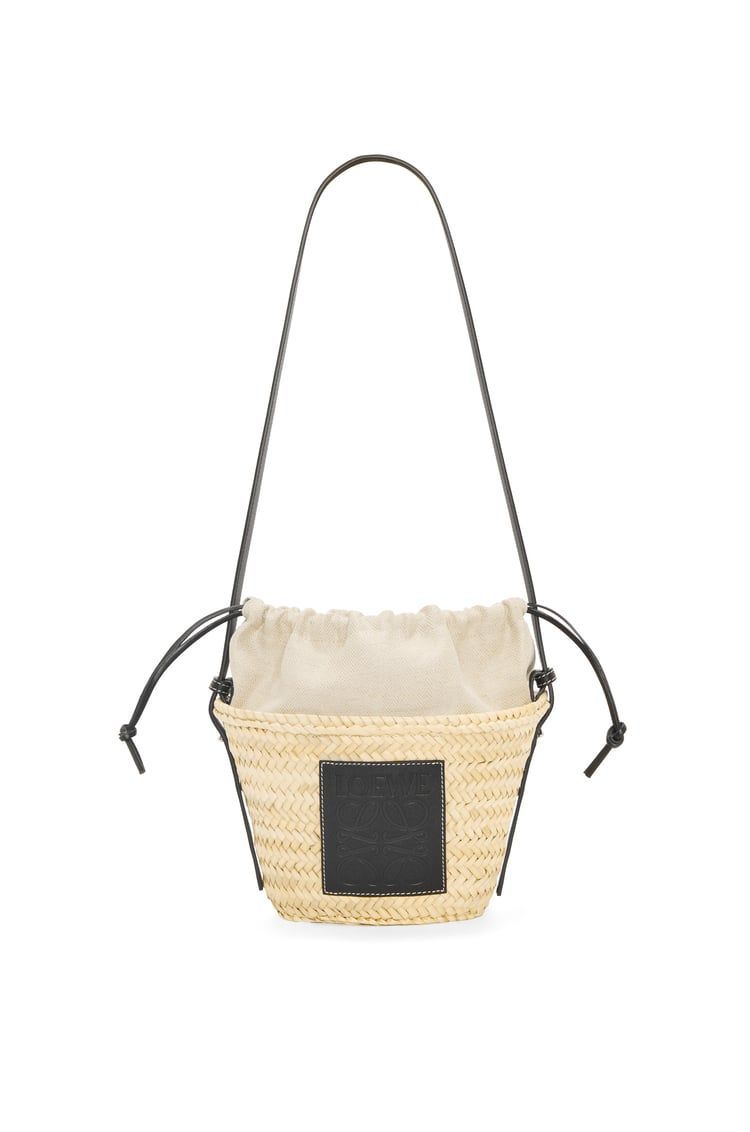 Drawstring bucket bag in palm leaf and calfskin