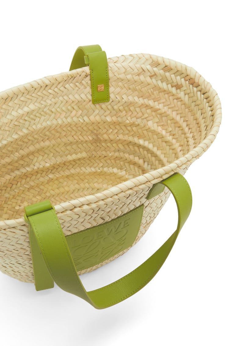 Basket bag in palm leaf and calfskin