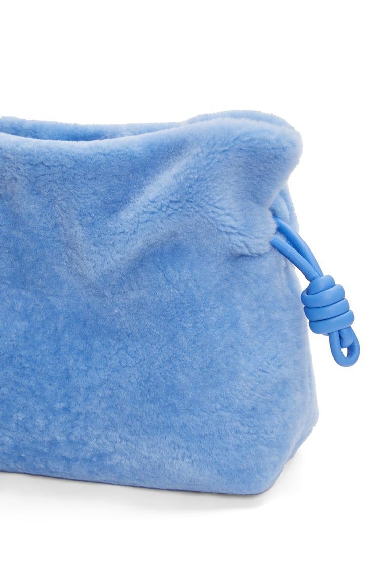 Flamenco clutch in shearling