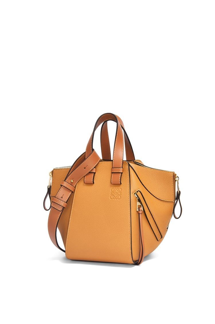 Compact Hammock bag in soft grained calfskin