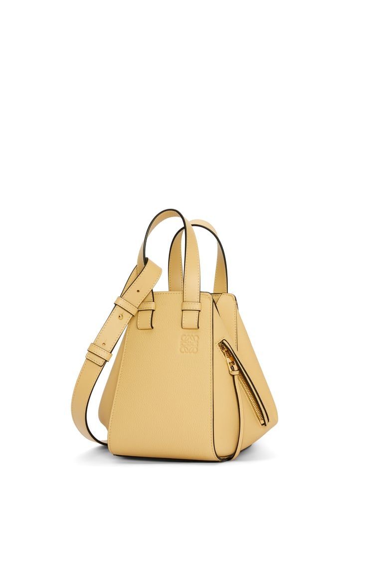 Compact Hammock bag in soft grained calfskin