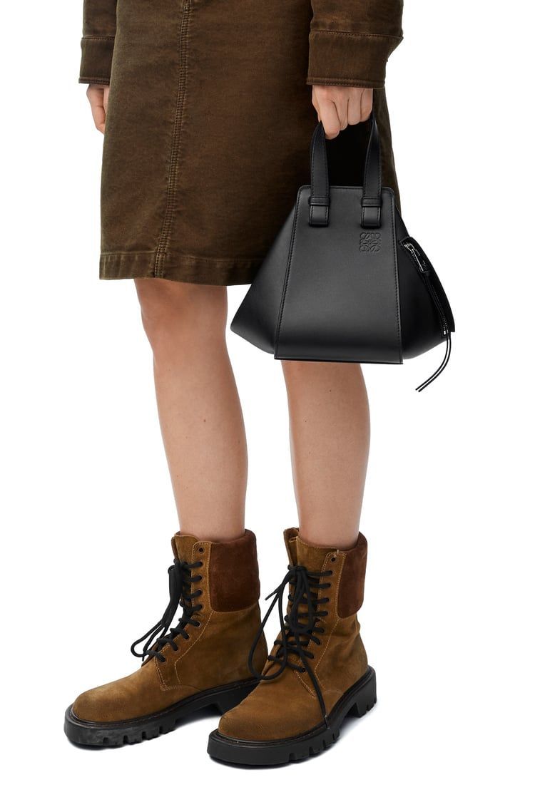 Compact Hammock bag in classic calfskin