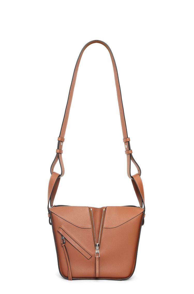 Compact Hammock bag in classic calfskin
