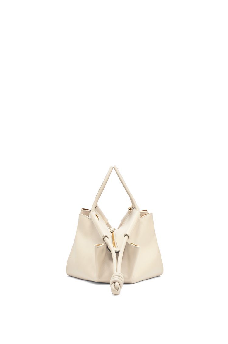 Paseo bag in shiny nappa calfskin
