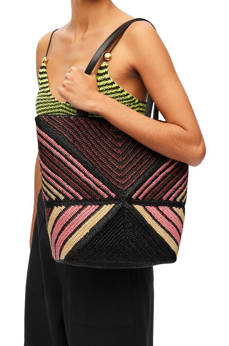 Puzzle Fold Tote in raffia