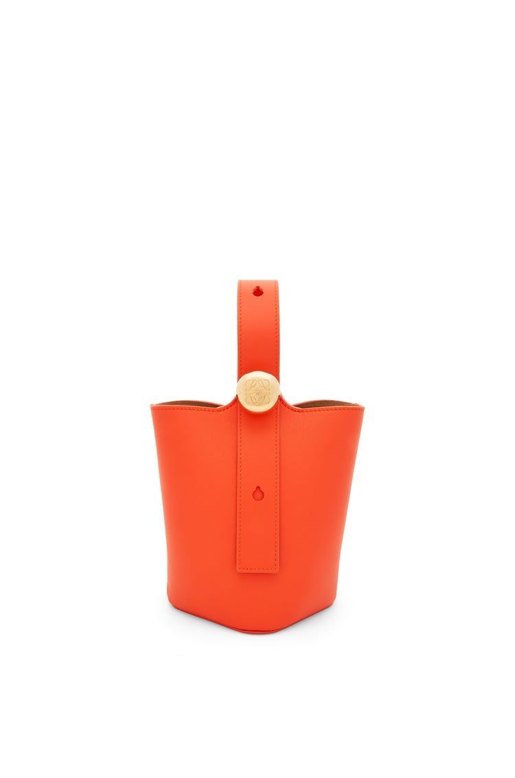 Mini Pebble bucket in mellow calfskin