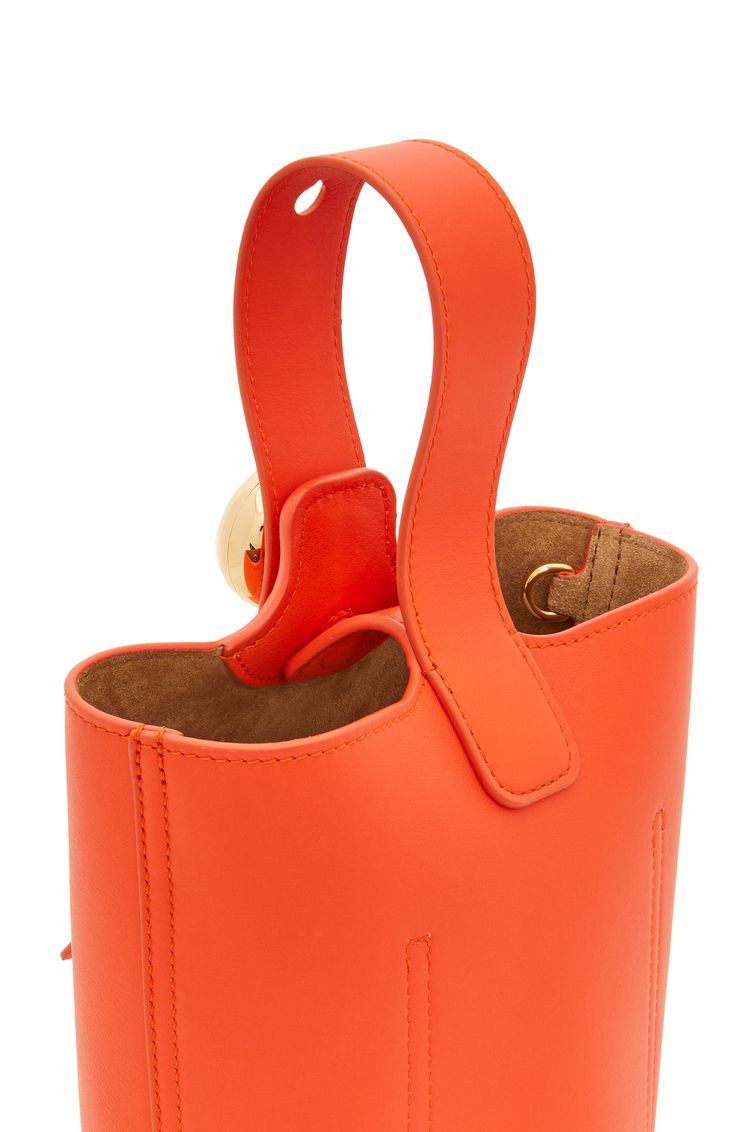 Mini Pebble bucket in mellow calfskin