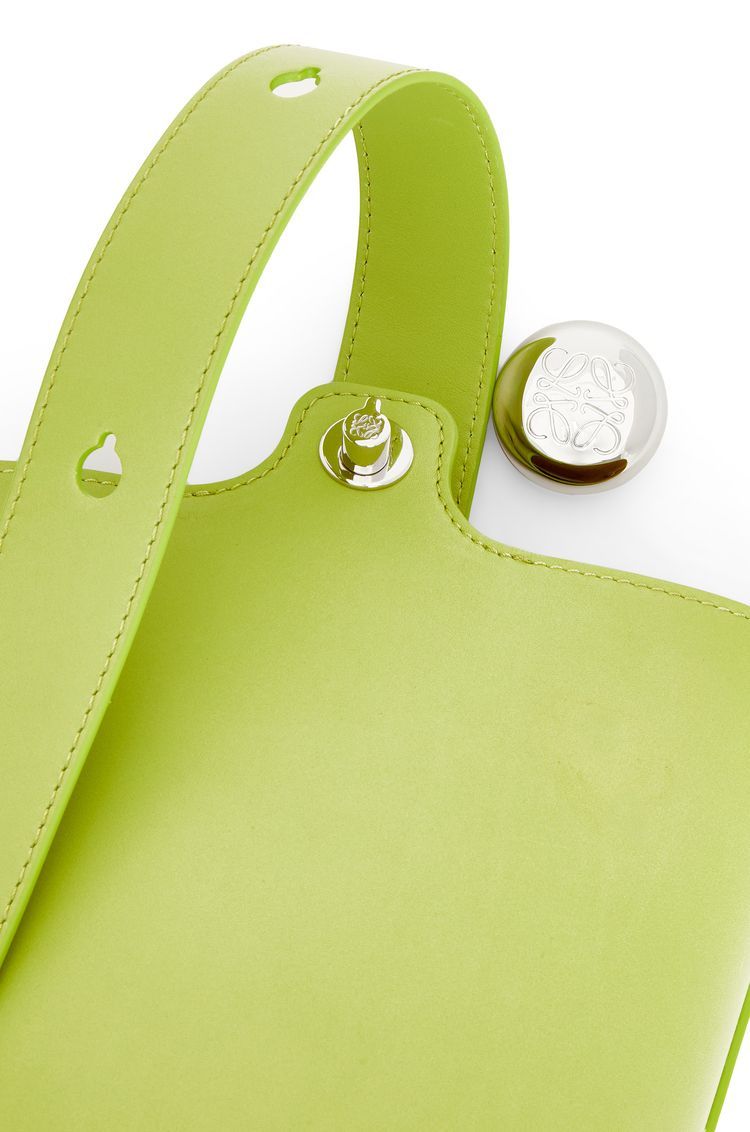 Mini Pebble bucket in mellow calfskin
