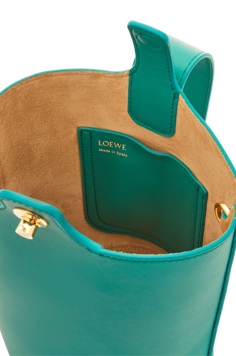 Mini Pebble bucket in mellow calfskin