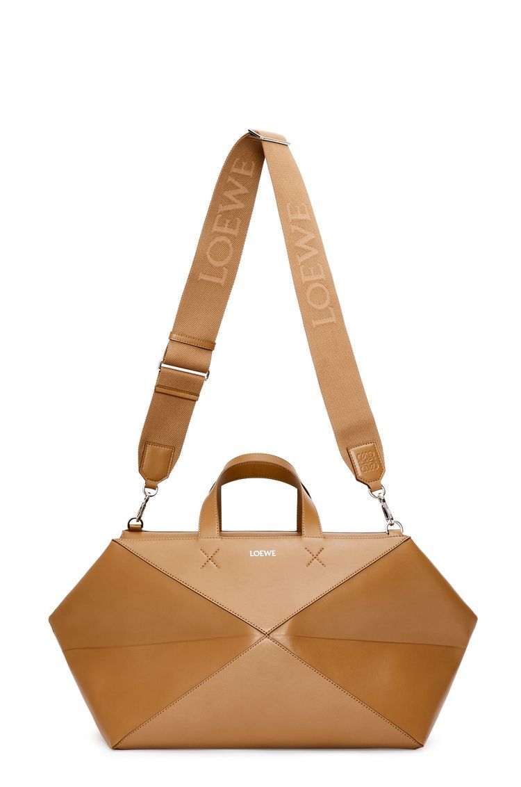 Medium Puzzle Fold duffle in shiny calfskin