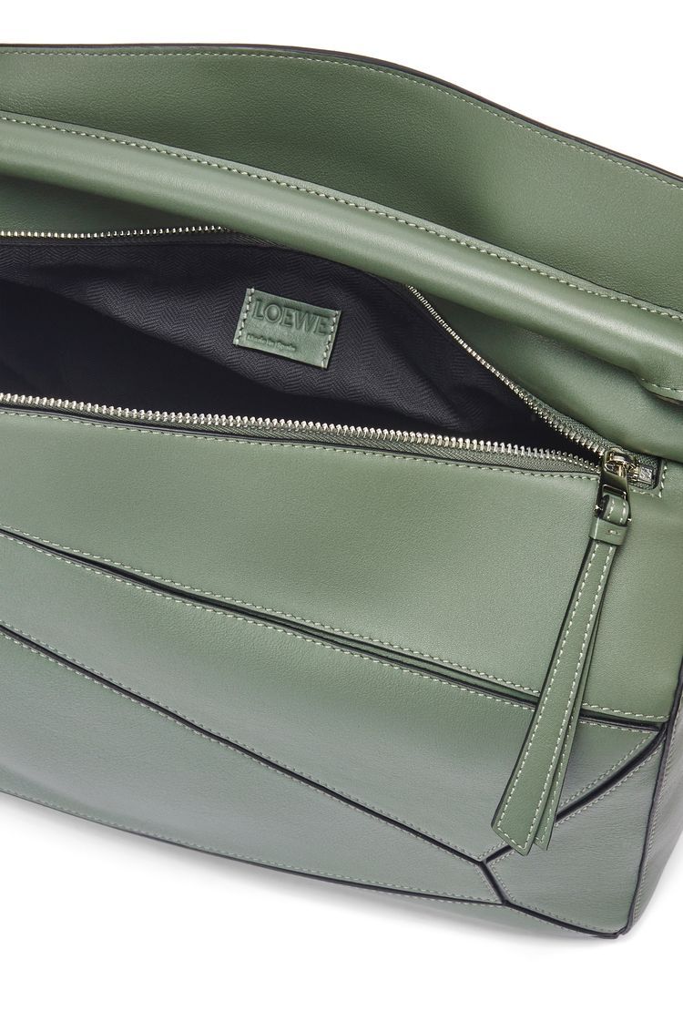 Large Puzzle bag in classic calfskin