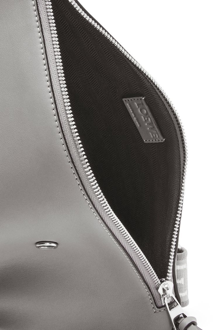 Anton Sling in supple smooth calf and jacquard