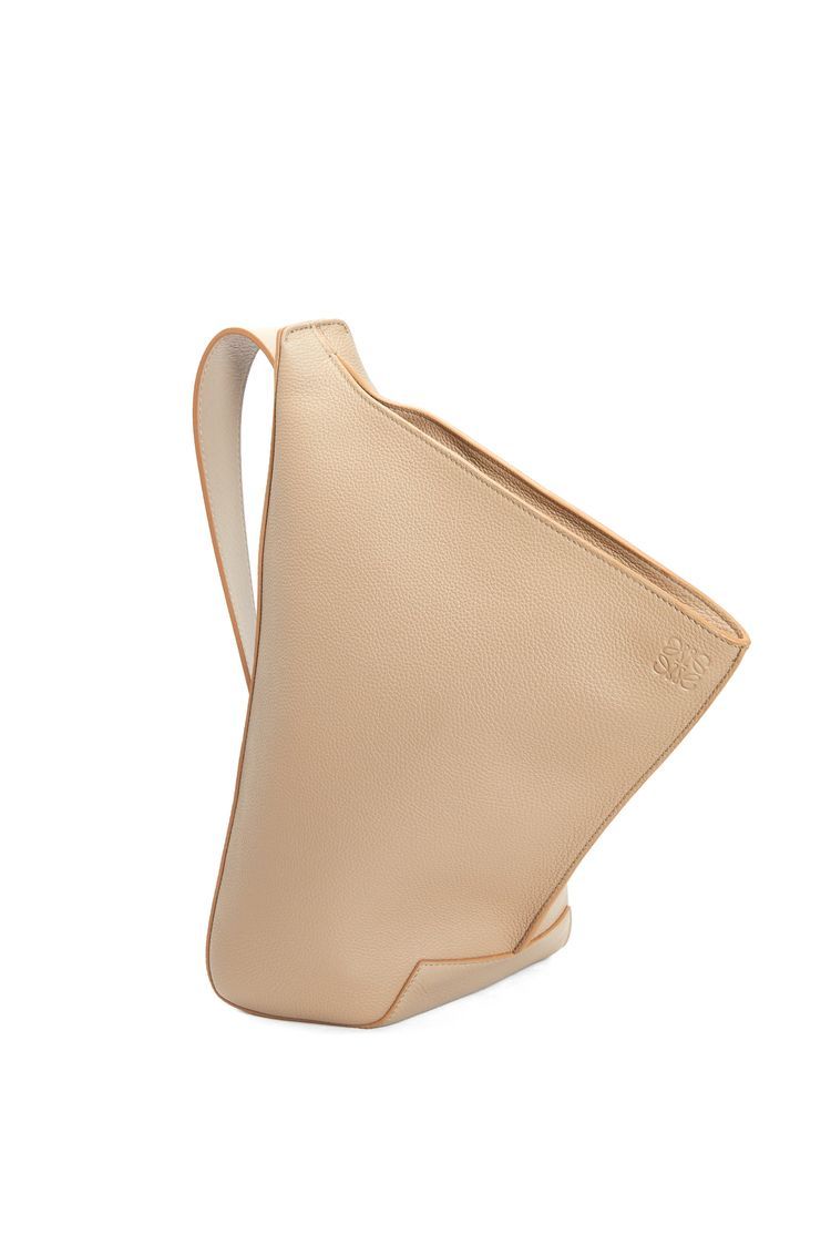 Anton Sling in soft grained calfskin