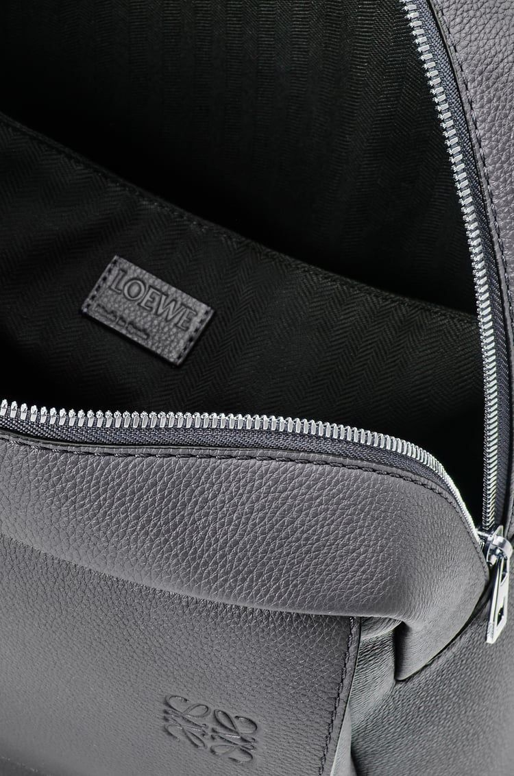 Military backpack in soft grained calfskin