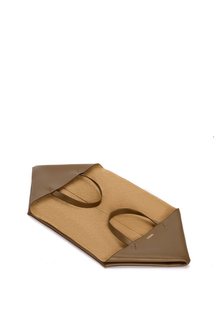 XXL Puzzle Fold Tote in shiny calfskin