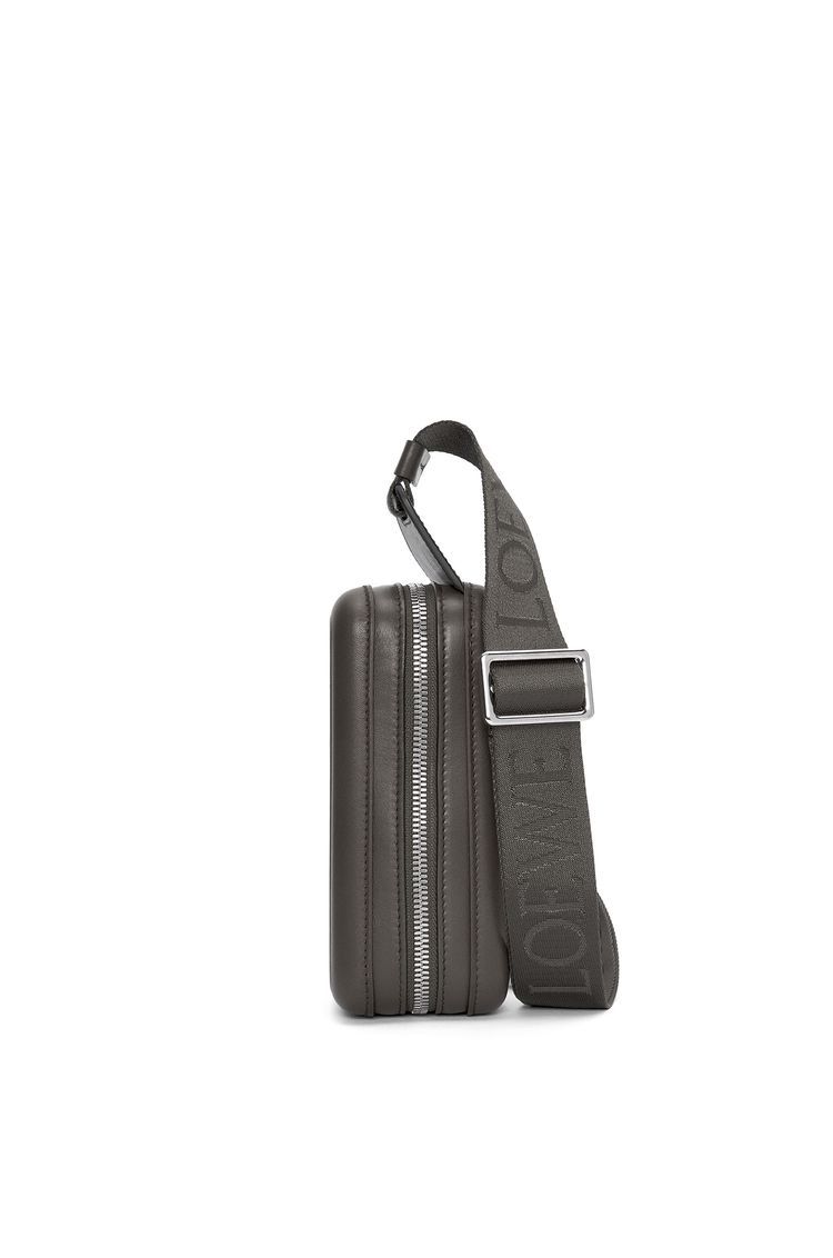 Molded Sling in smooth calfskin