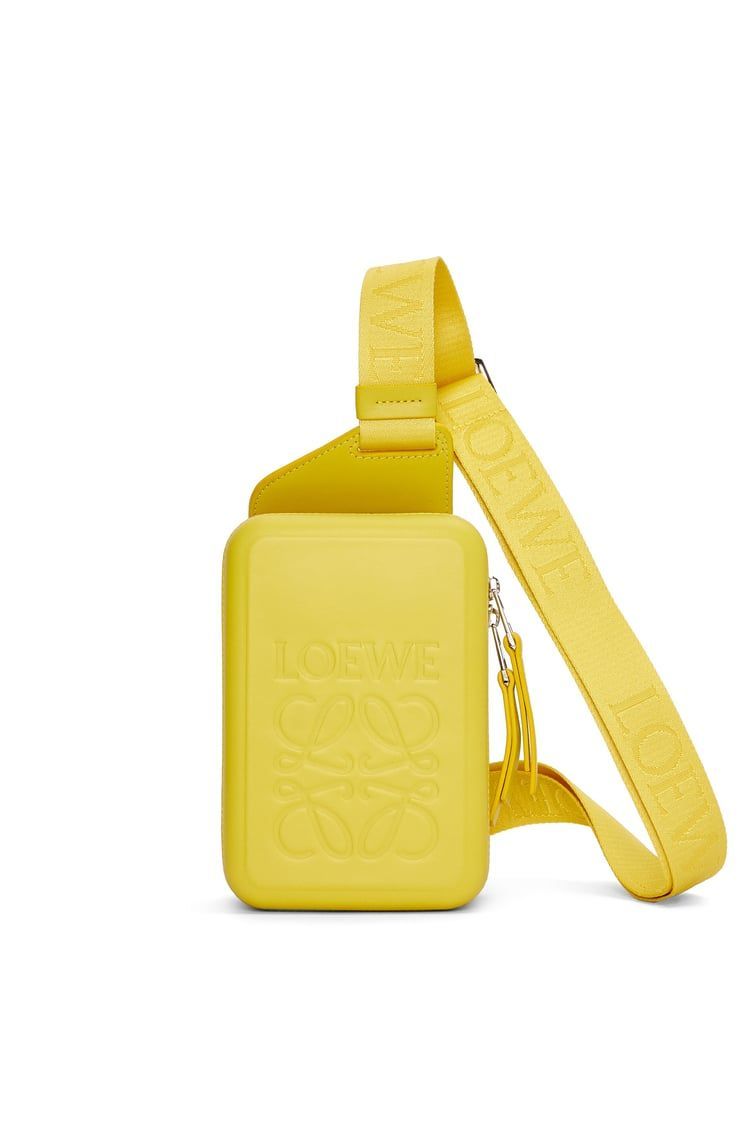 Molded Sling in smooth calfskin