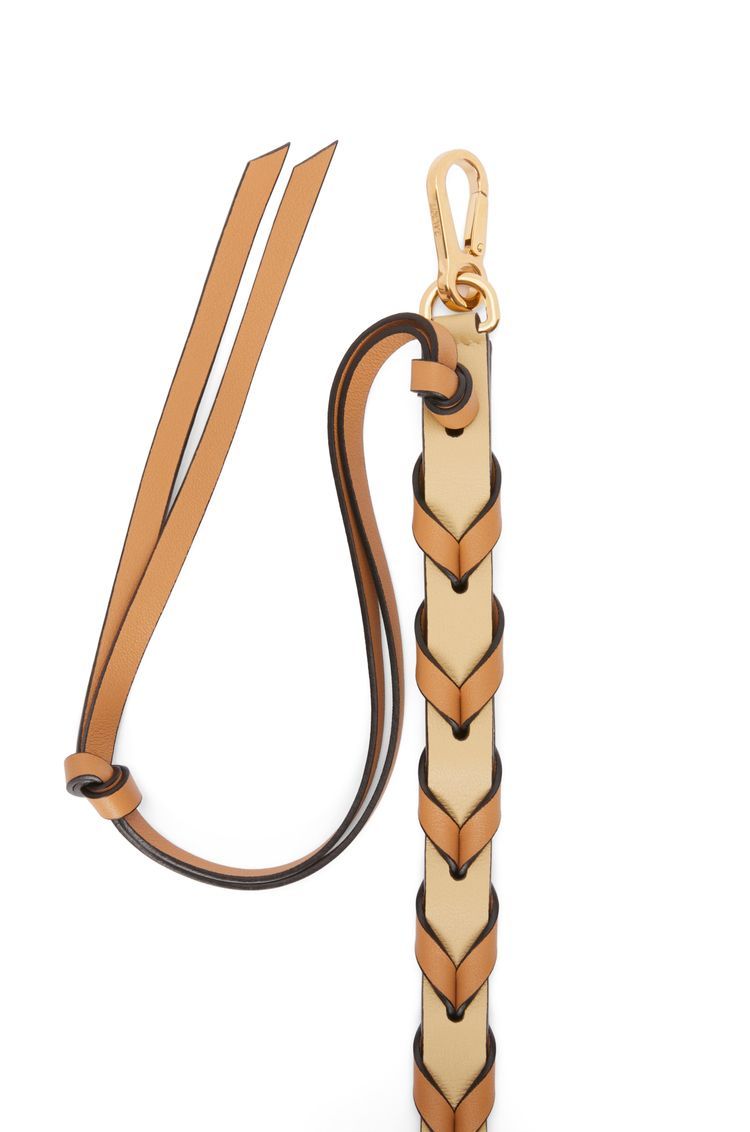 Thin braided strap in classic calfskin