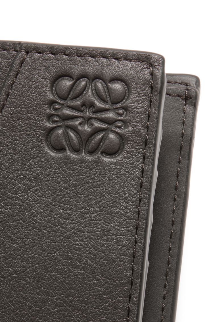 Puzzle bifold coin wallet in classic calfskin