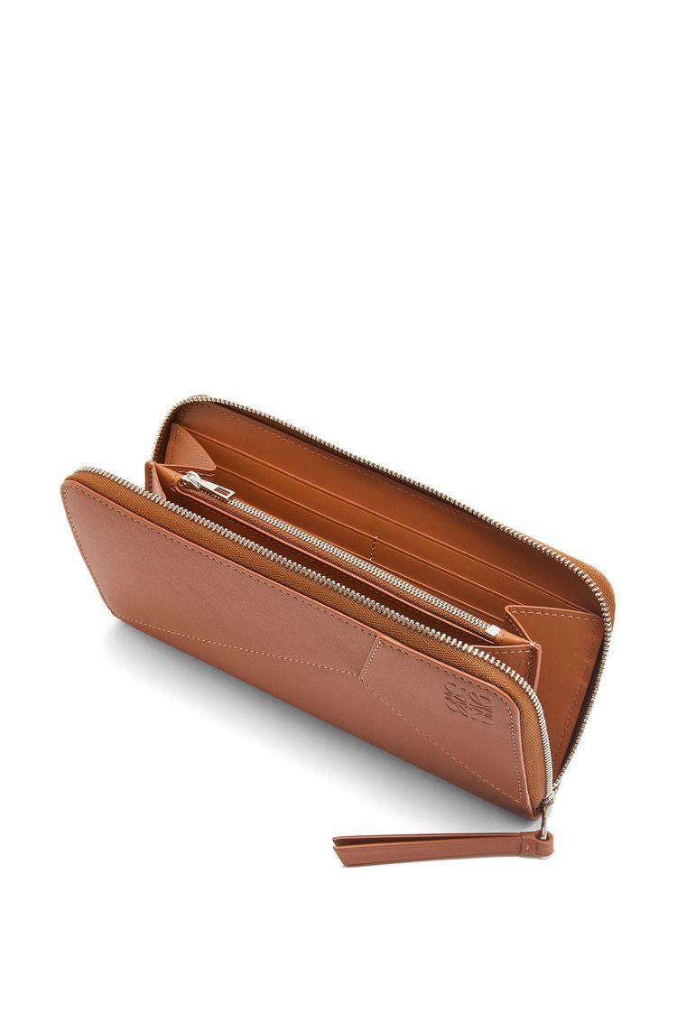 Puzzle zip around wallet in classic calfskin
