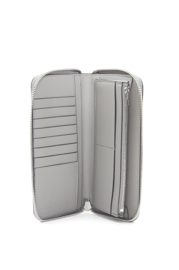 Puzzle zipped open wallet in classic calfskin