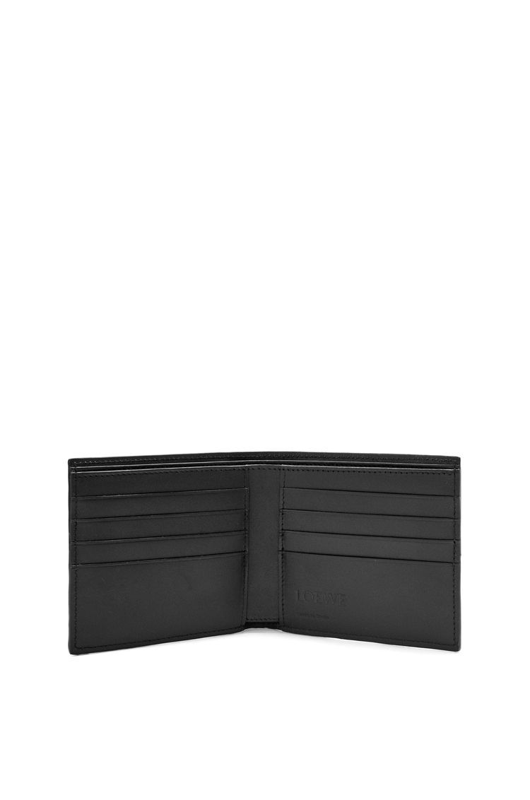 Bifold wallet in satin calfskin