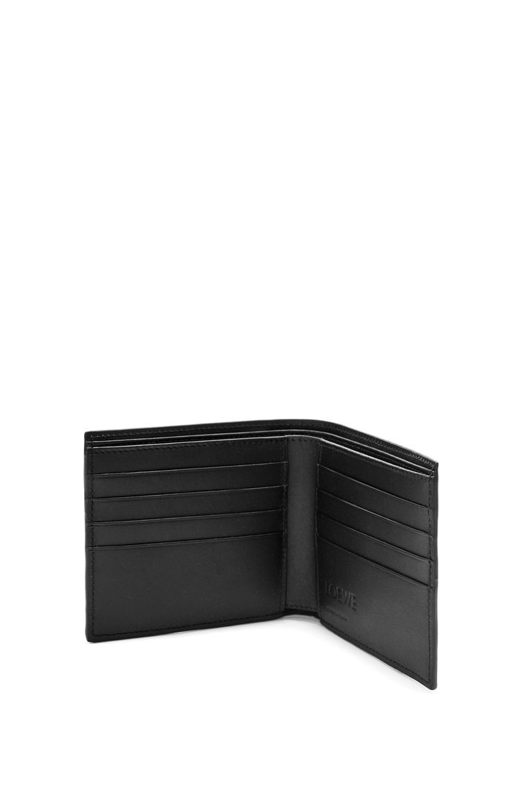 Bifold wallet in satin calfskin