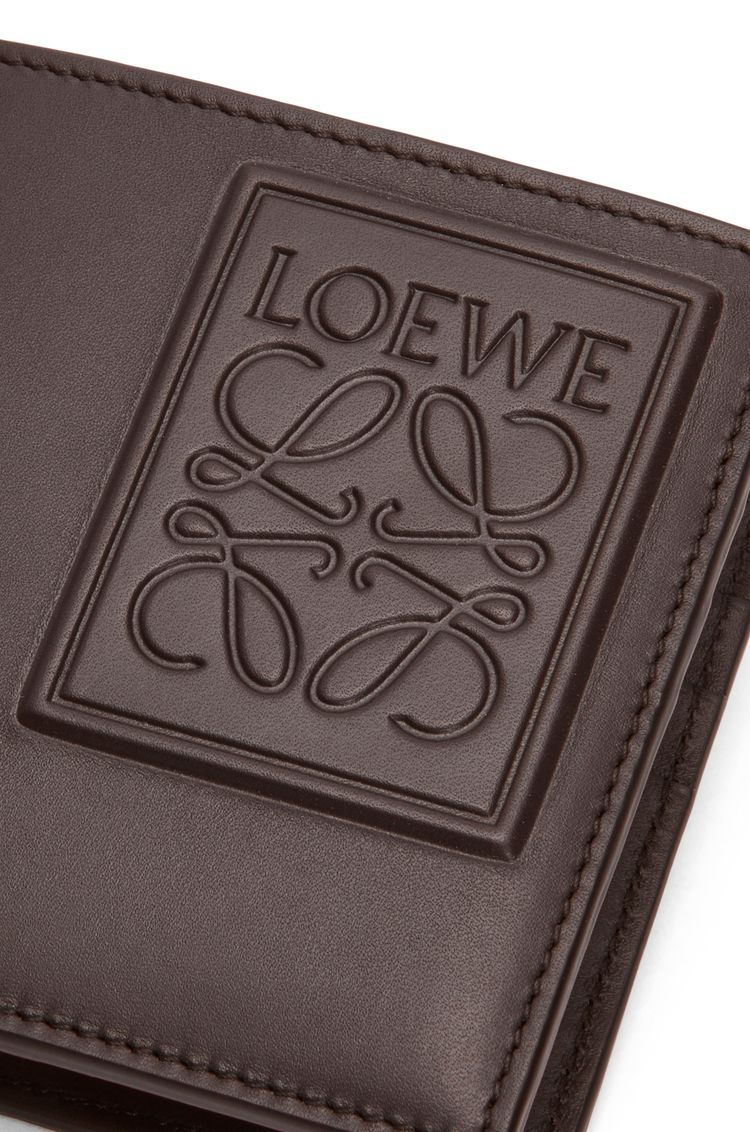 Bifold wallet in satin calfskin