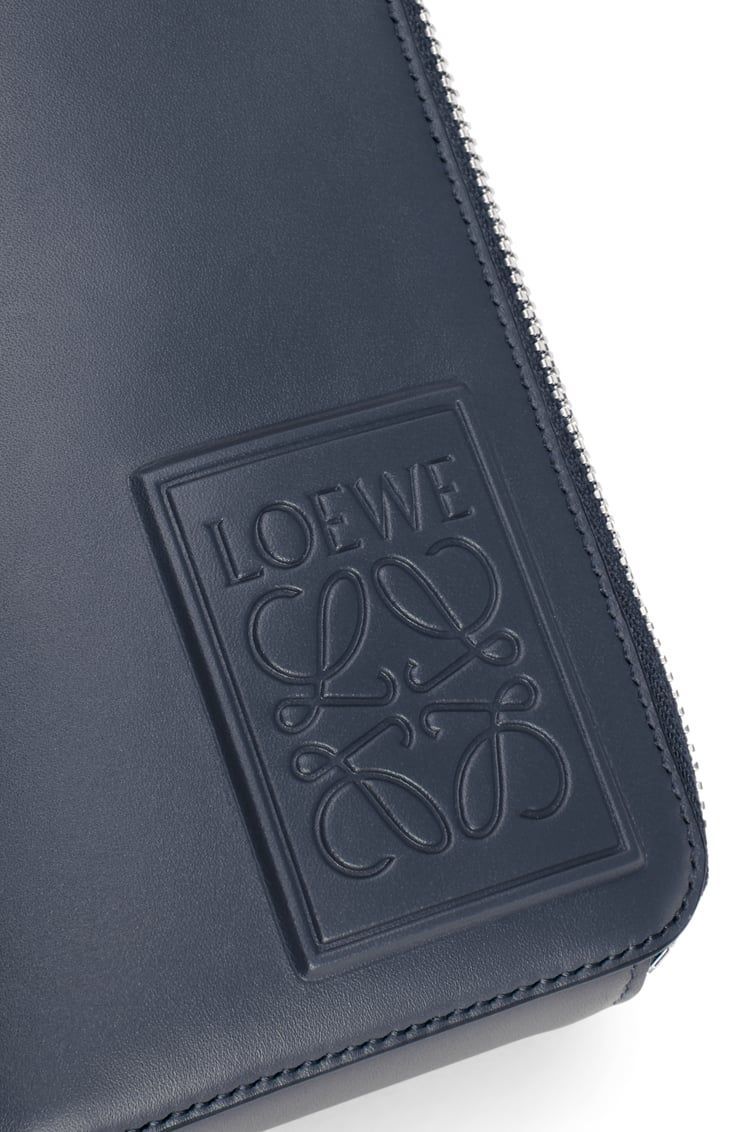 Vertical Crossbody Pocket in satin calfskin