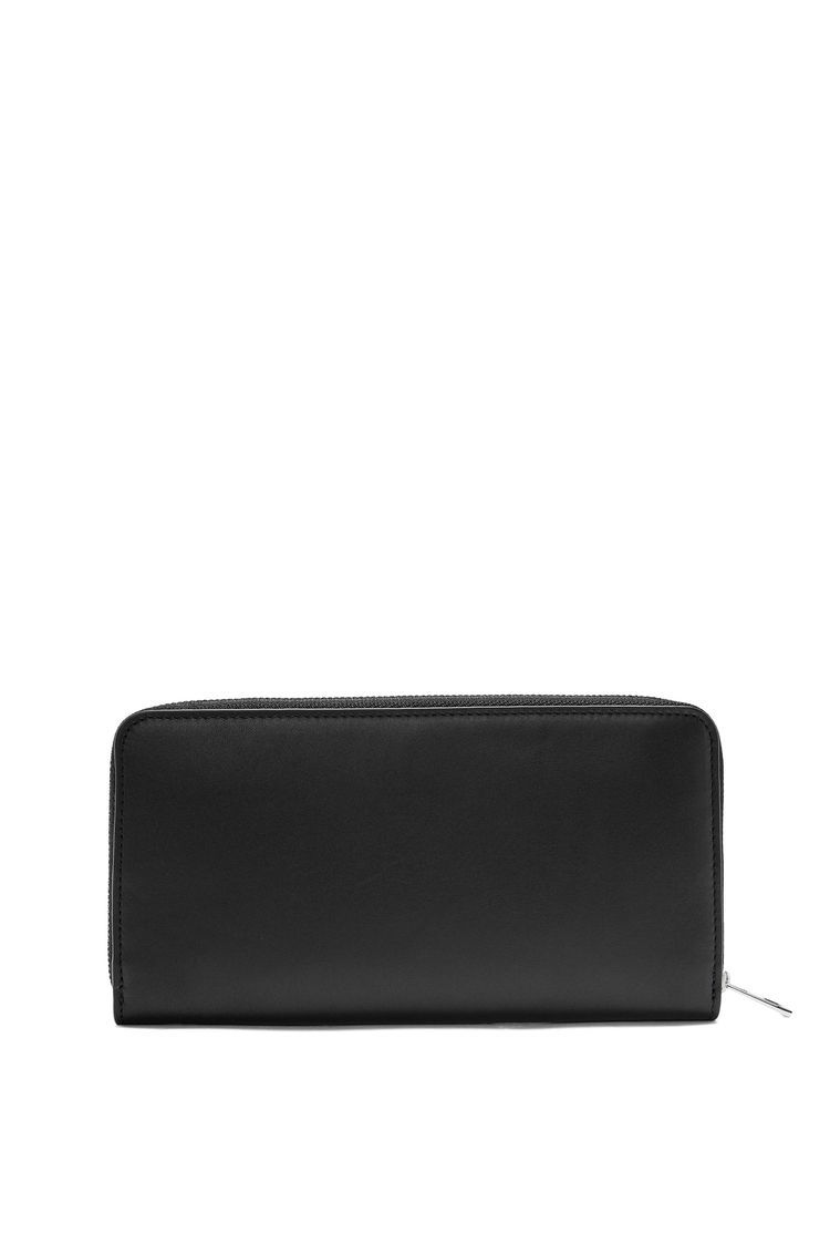 Zip around wallet in satin calfskin